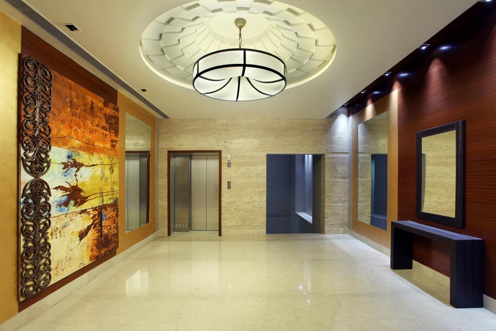 Mahagun Sarovar Portico Suites Газиабад Экстерьер фото
